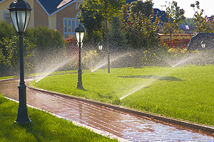 Kertrendez�s Balatonalm�di